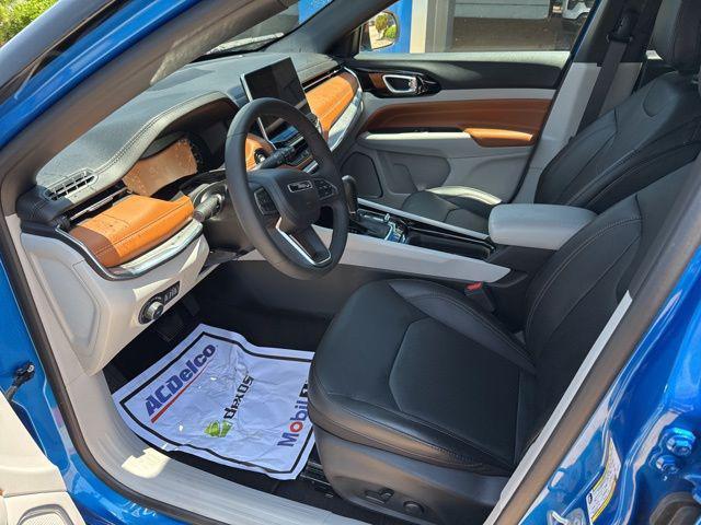 used 2023 Jeep Compass car, priced at $24,900