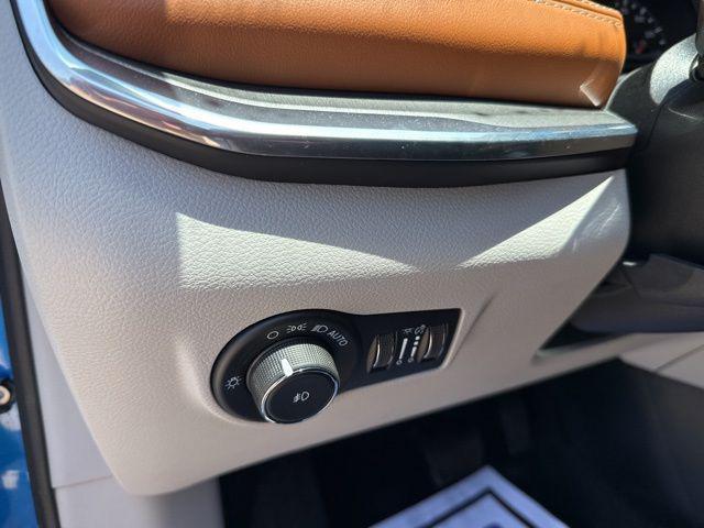used 2023 Jeep Compass car, priced at $24,900