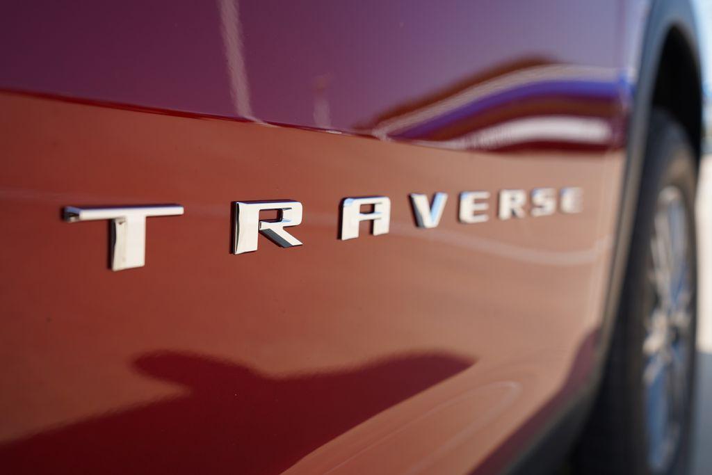 new 2026 Chevrolet Traverse car, priced at $42,138