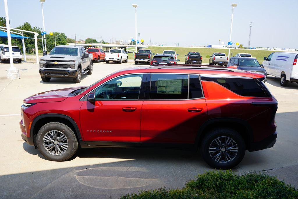 new 2026 Chevrolet Traverse car, priced at $42,138