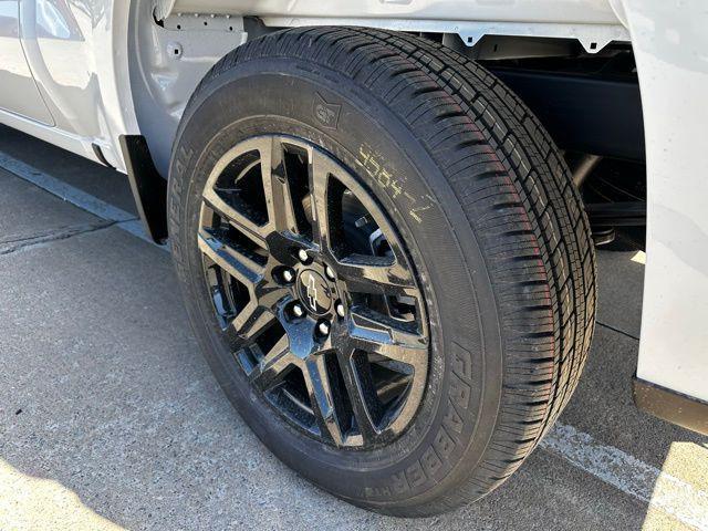 new 2025 Chevrolet Silverado 1500 car, priced at $37,890