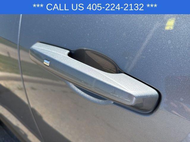 new 2026 Chevrolet Equinox car, priced at $32,000