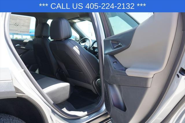 new 2026 Chevrolet Equinox car, priced at $32,000