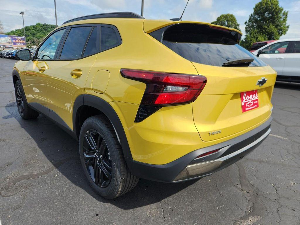 new 2025 Chevrolet Trax car, priced at $26,395
