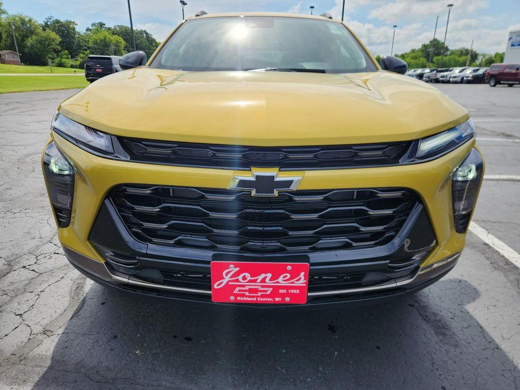 new 2025 Chevrolet Trax car, priced at $26,395