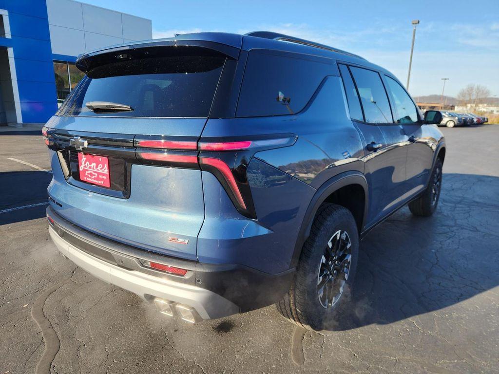 new 2026 Chevrolet Traverse car, priced at $54,717