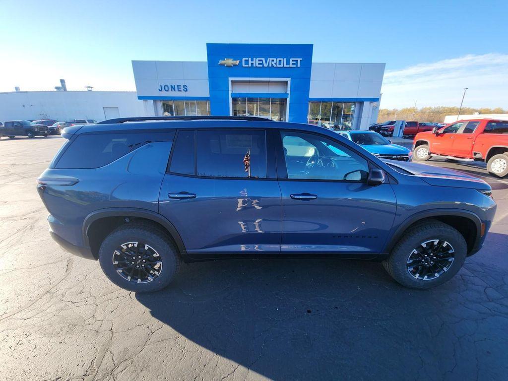 new 2026 Chevrolet Traverse car, priced at $54,717