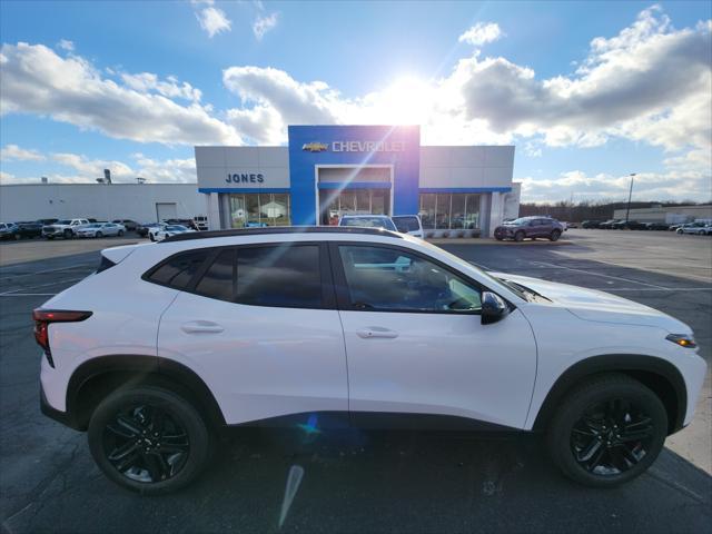 new 2025 Chevrolet Trax car, priced at $25,690