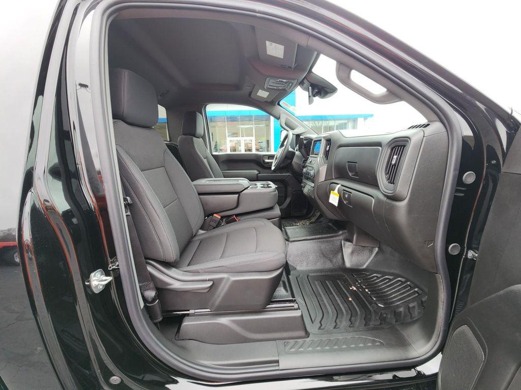 new 2025 Chevrolet Silverado 2500 car, priced at $51,203