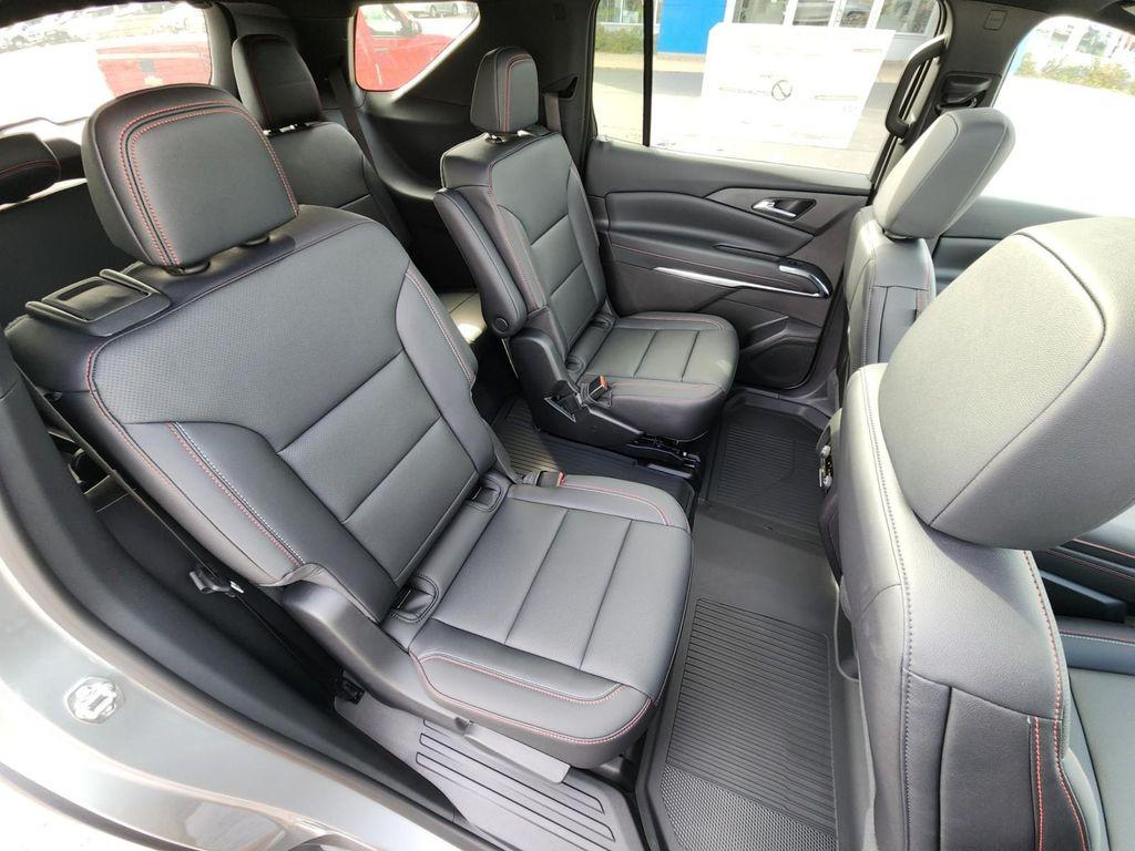 new 2026 Chevrolet Traverse car, priced at $52,453