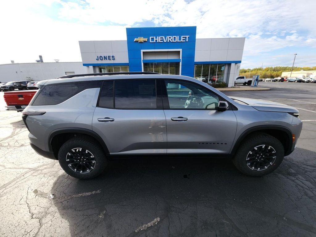 new 2026 Chevrolet Traverse car, priced at $52,453