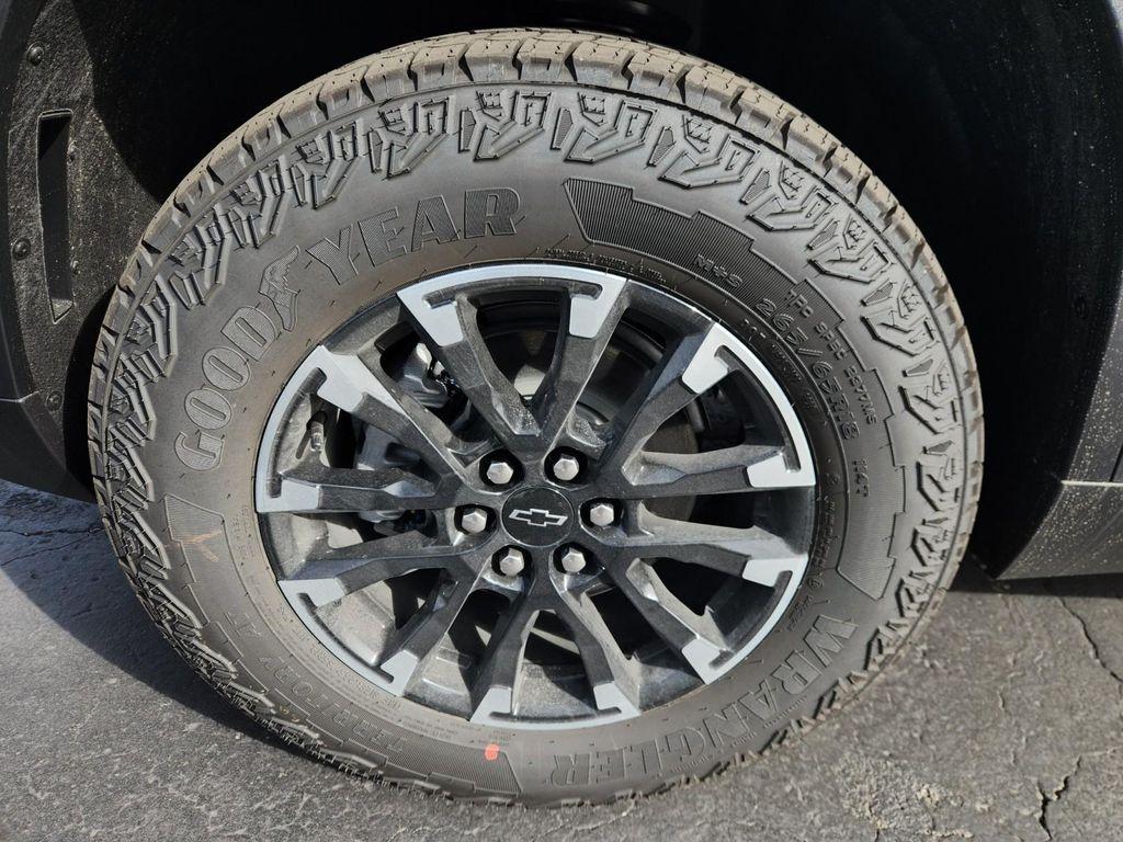 new 2026 Chevrolet Traverse car, priced at $52,453