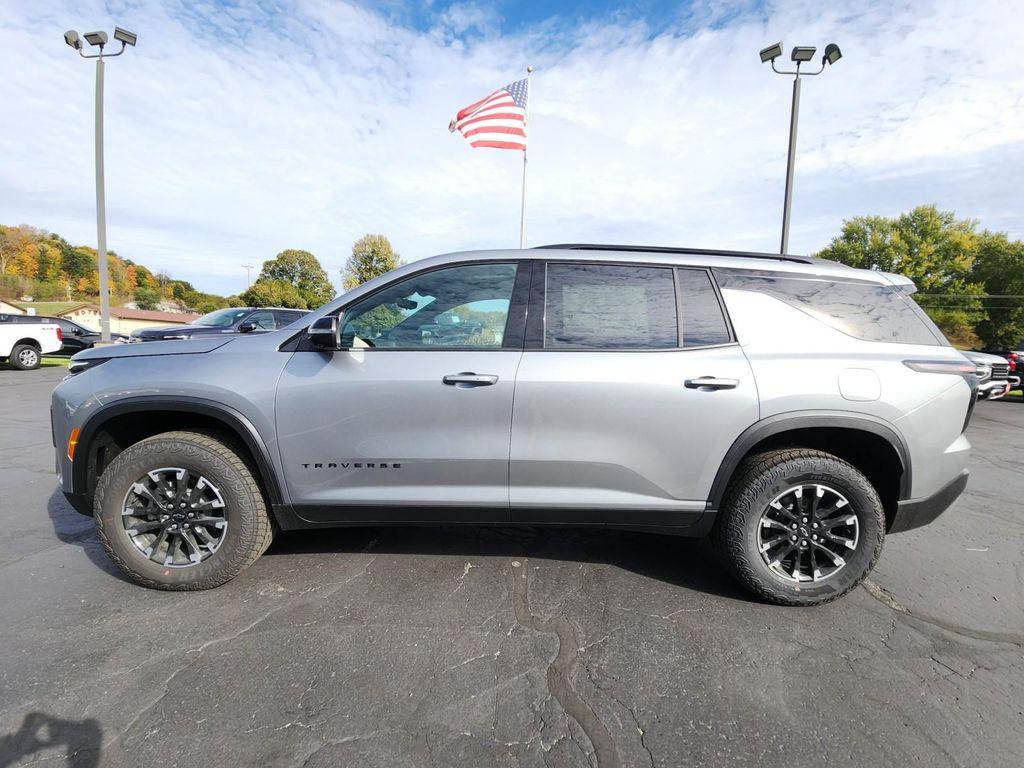 new 2026 Chevrolet Traverse car, priced at $52,453