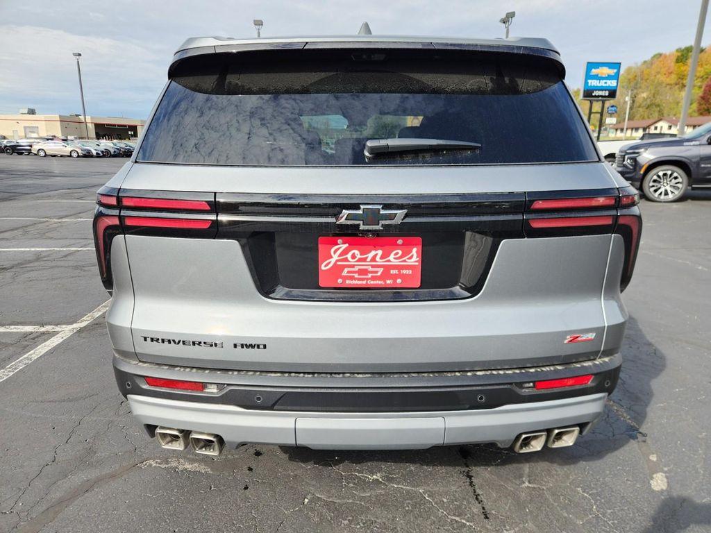 new 2026 Chevrolet Traverse car, priced at $52,453