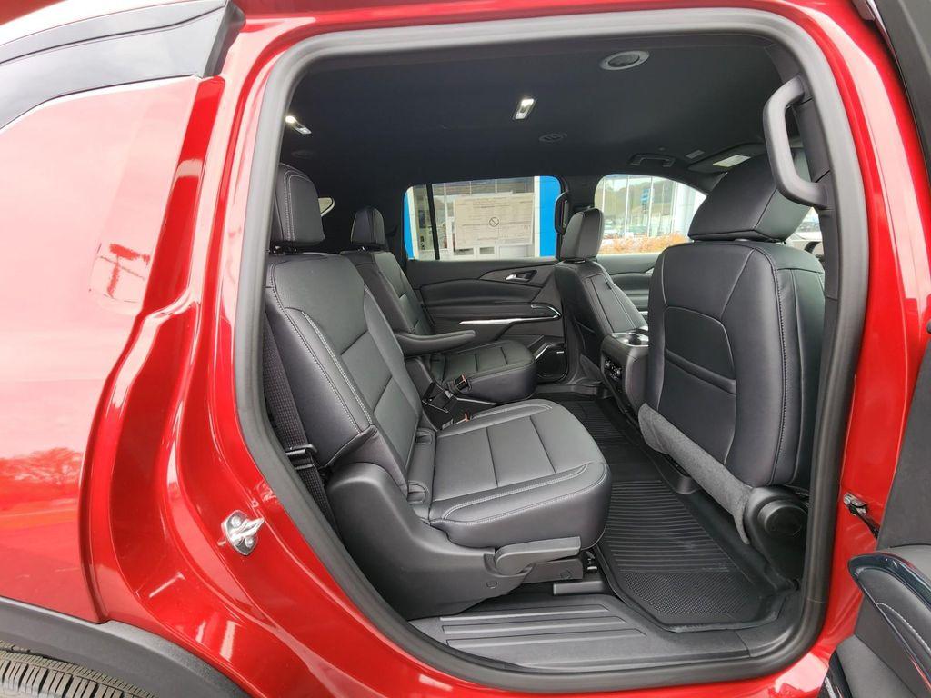 new 2026 Chevrolet Traverse car, priced at $52,659