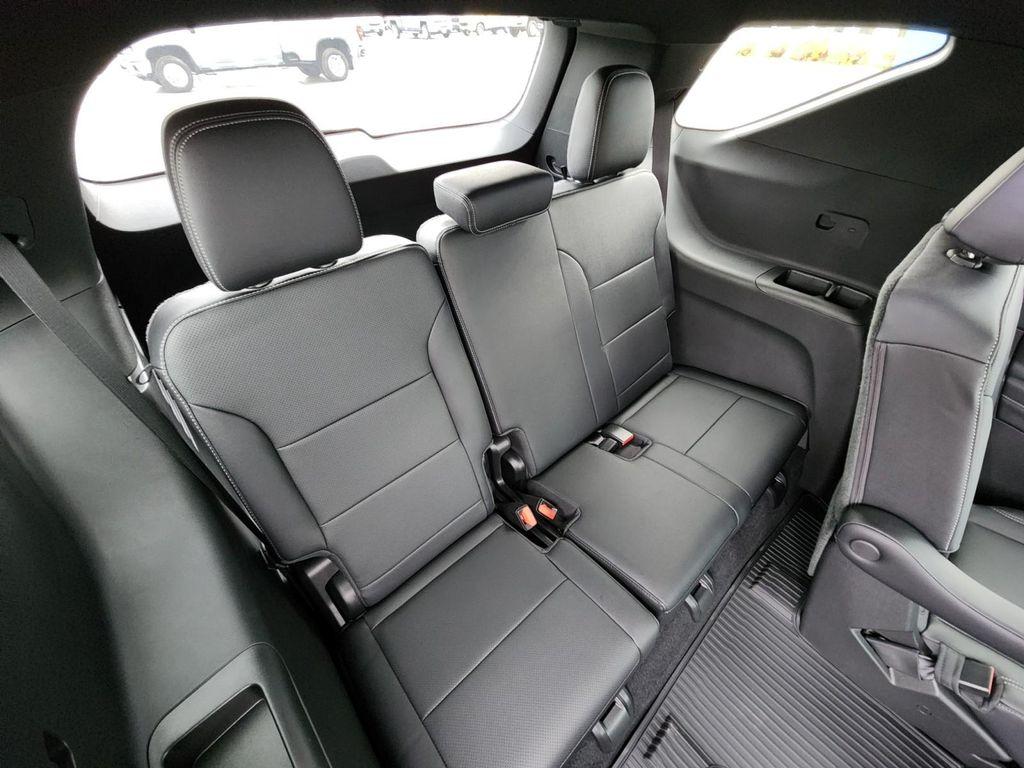 new 2026 Chevrolet Traverse car, priced at $52,659