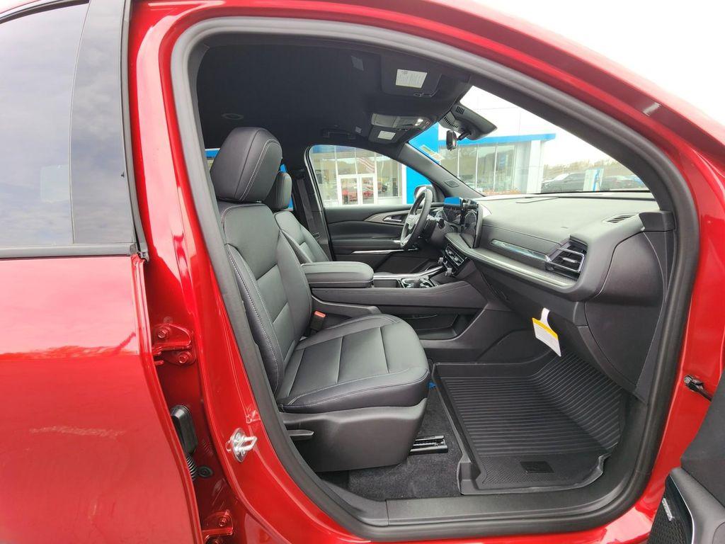 new 2026 Chevrolet Traverse car, priced at $52,659