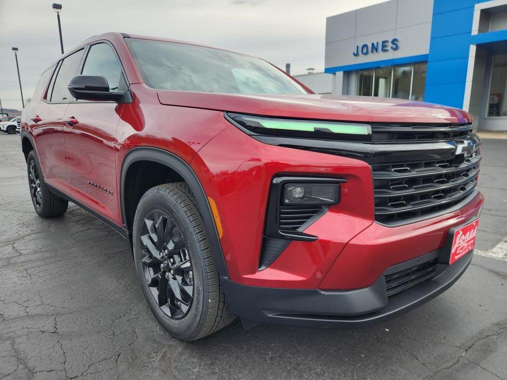new 2026 Chevrolet Traverse car, priced at $52,659