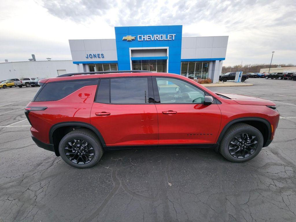 new 2026 Chevrolet Traverse car, priced at $52,659