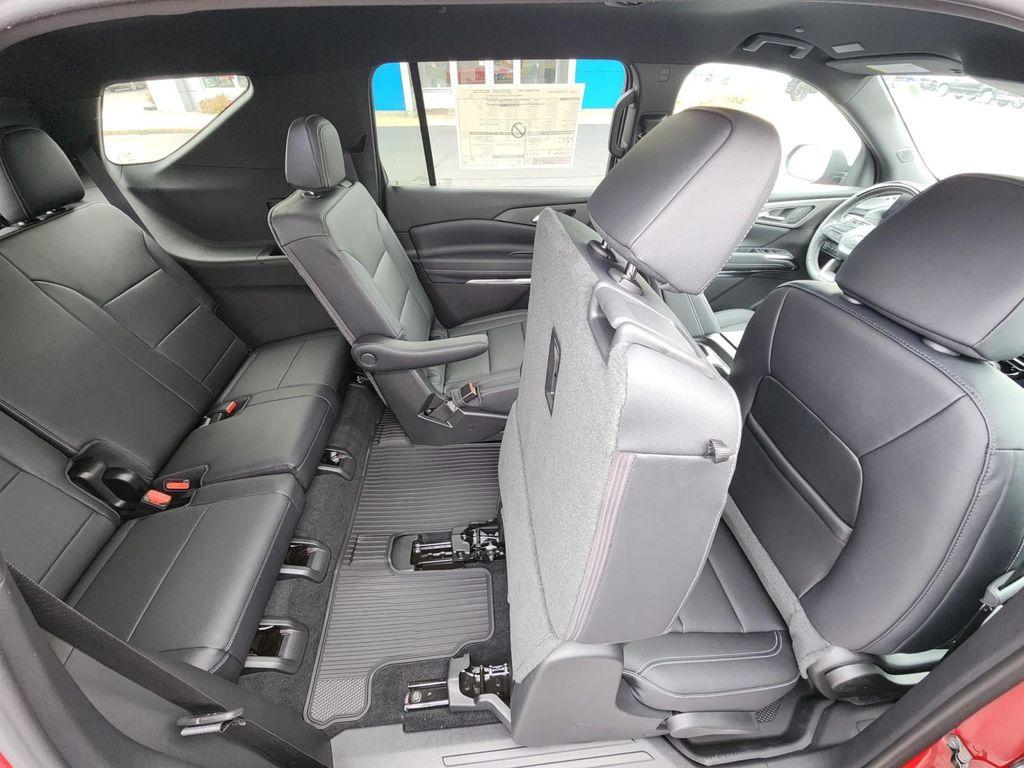 new 2026 Chevrolet Traverse car, priced at $52,659