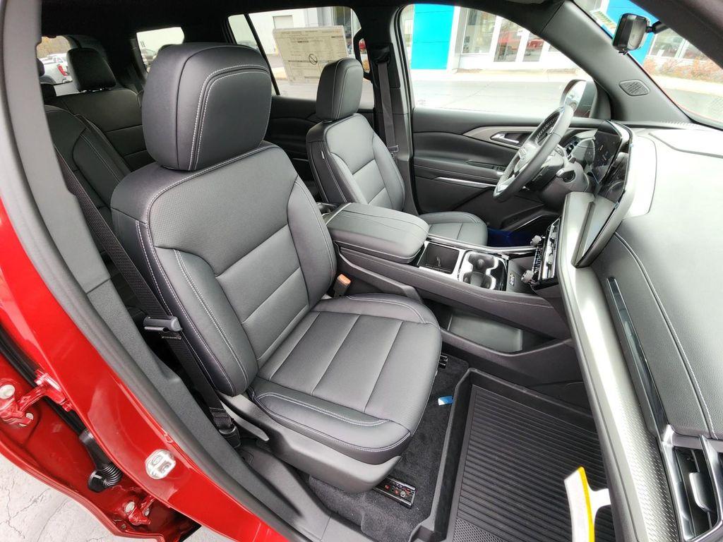 new 2026 Chevrolet Traverse car, priced at $52,659