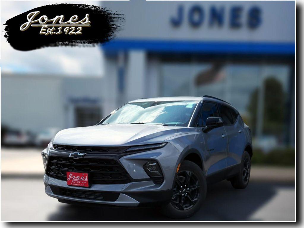 new 2025 Chevrolet Blazer car, priced at $40,662