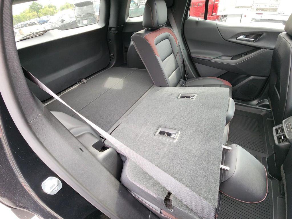 new 2026 Chevrolet Equinox car, priced at $38,033