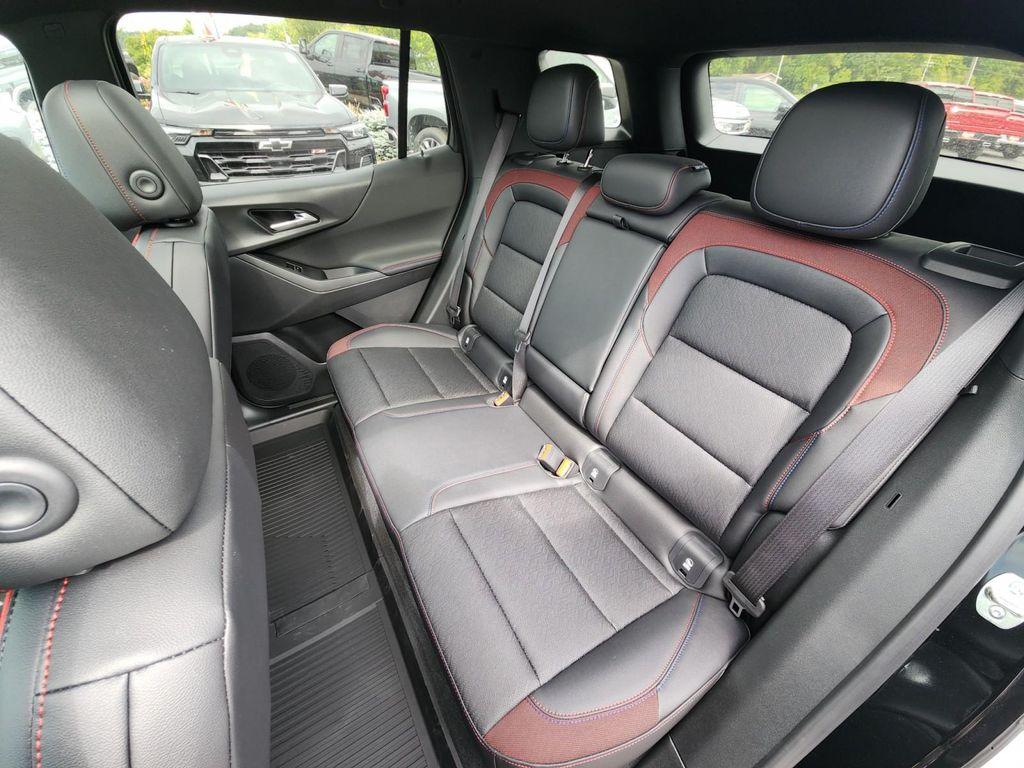 new 2026 Chevrolet Equinox car, priced at $38,033