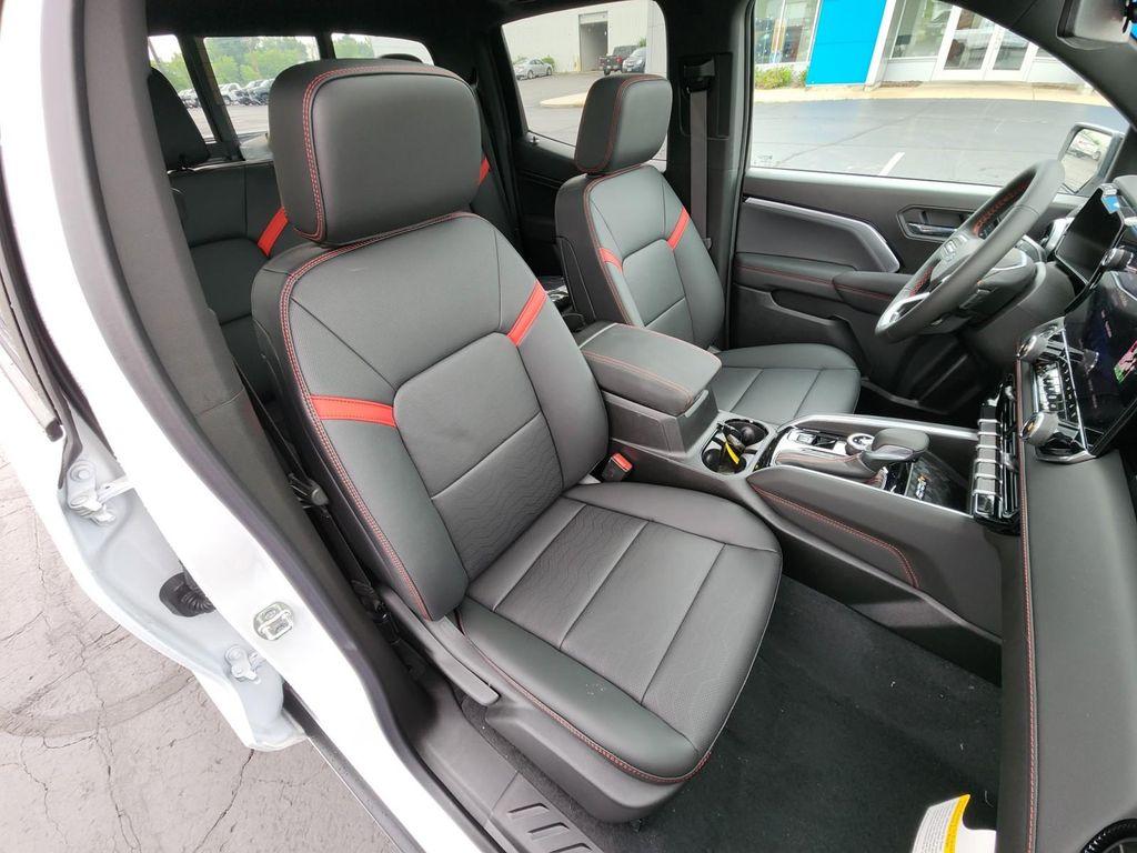 new 2025 Chevrolet Colorado car, priced at $48,148