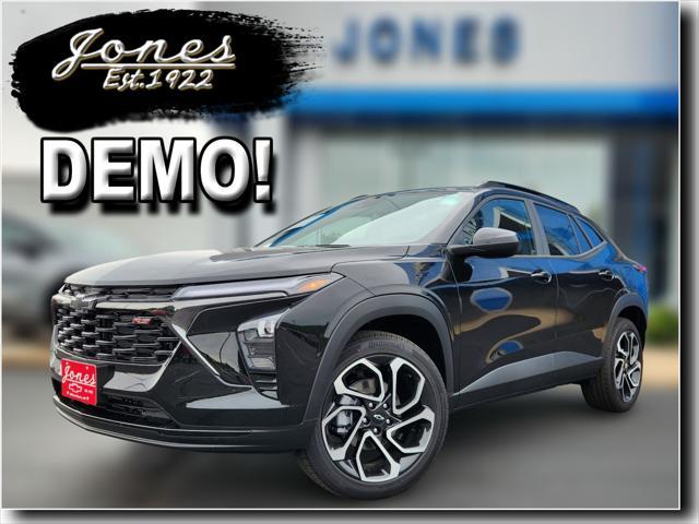 new 2025 Chevrolet Trax car, priced at $25,021