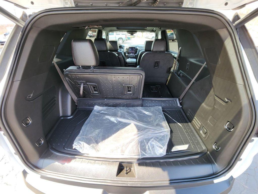 used 2023 Chevrolet Traverse car, priced at $41,875