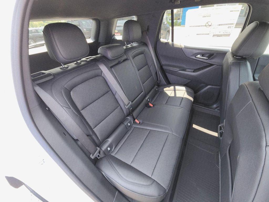 new 2026 Chevrolet Equinox car, priced at $33,408