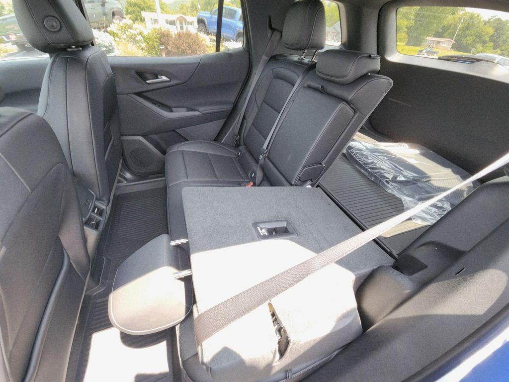 new 2026 Chevrolet Equinox car, priced at $33,408