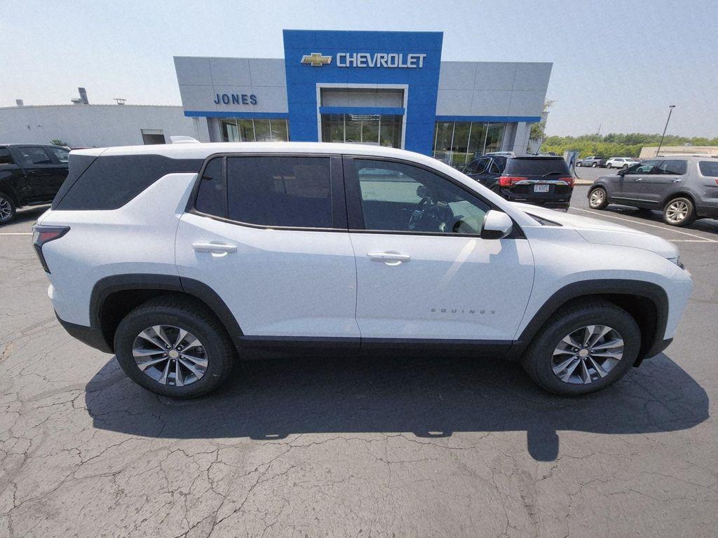 new 2026 Chevrolet Equinox car, priced at $33,408