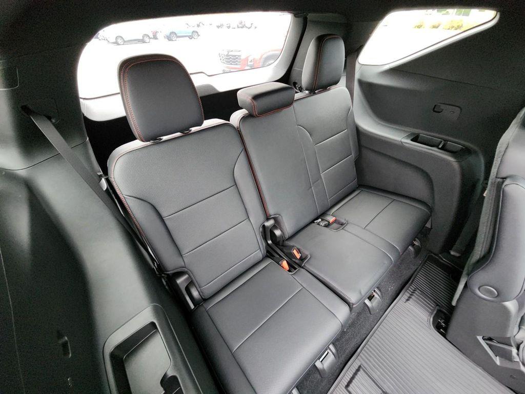 new 2026 Chevrolet Traverse car, priced at $61,715