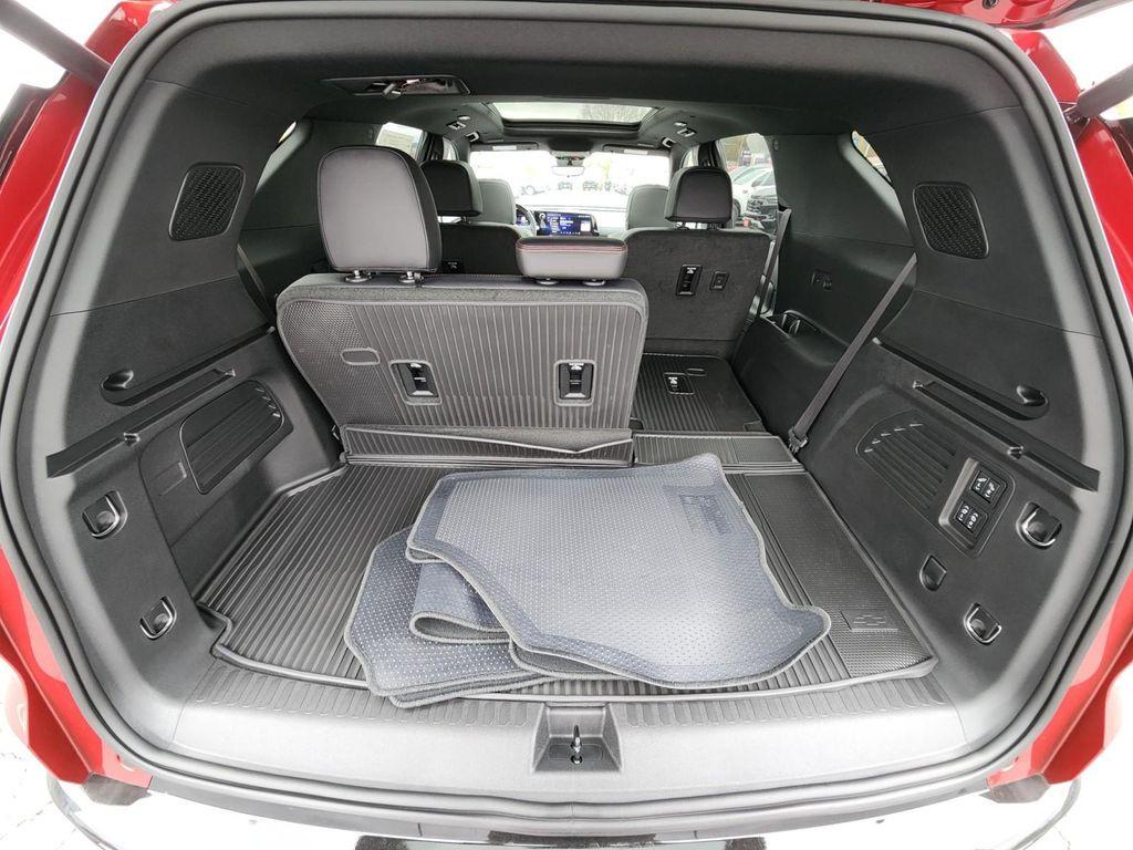 new 2026 Chevrolet Traverse car, priced at $61,715