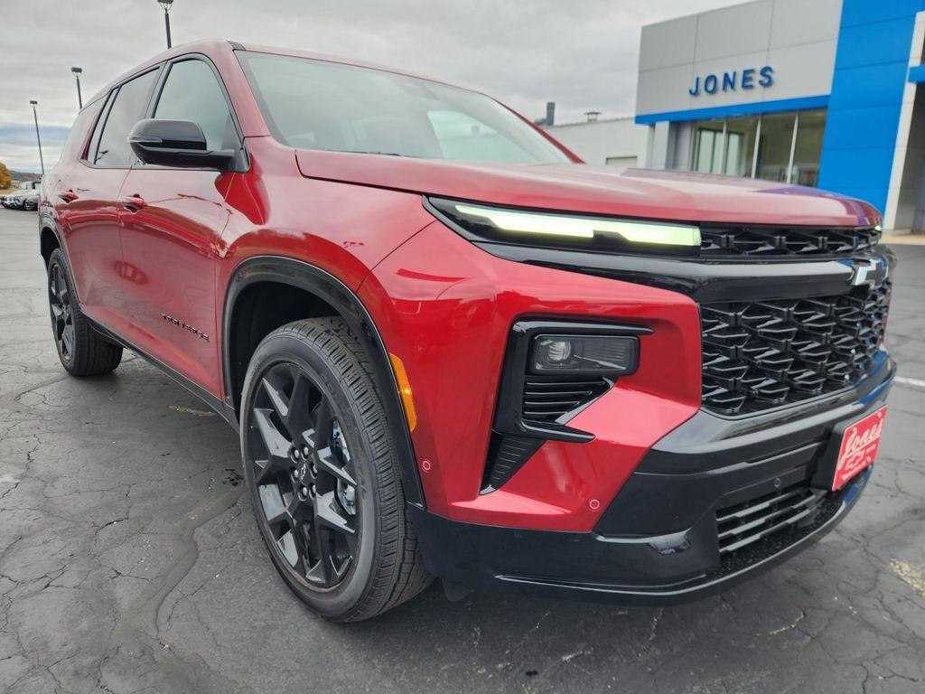 new 2026 Chevrolet Traverse car, priced at $61,715