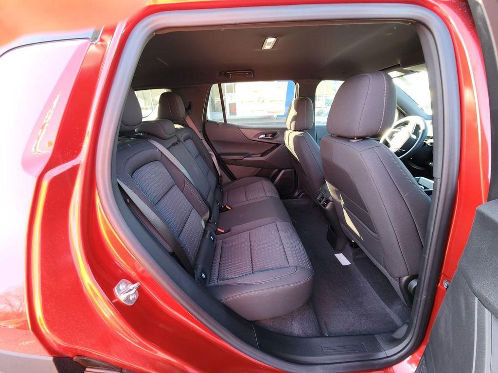 new 2025 Chevrolet Equinox car, priced at $32,276