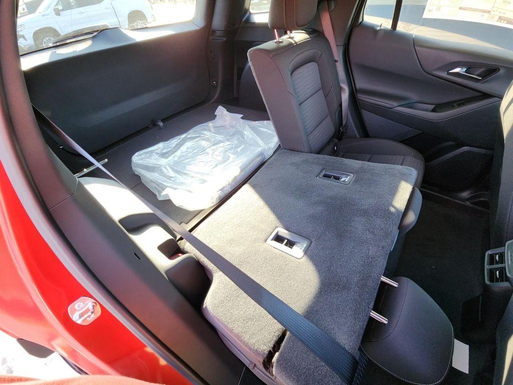new 2025 Chevrolet Equinox car, priced at $32,276