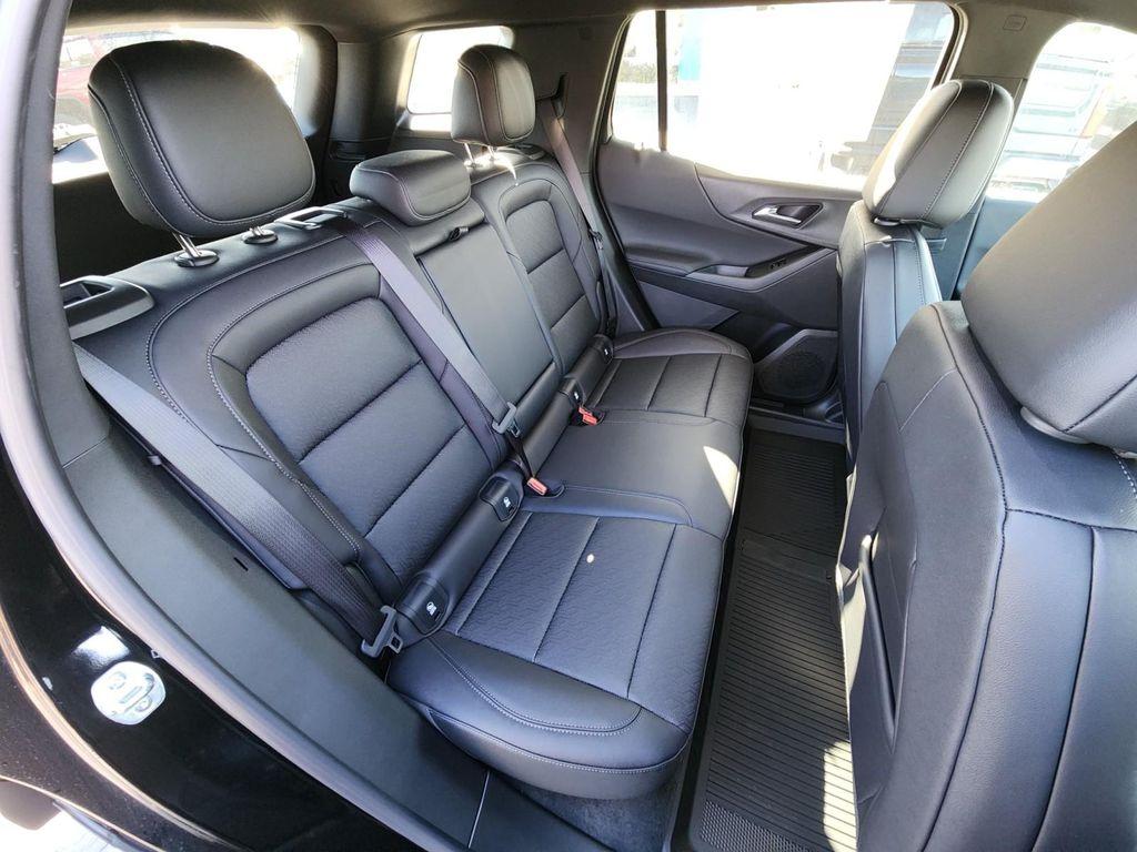 new 2026 Chevrolet Equinox car, priced at $35,179