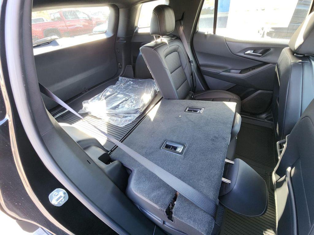 new 2026 Chevrolet Equinox car, priced at $35,179