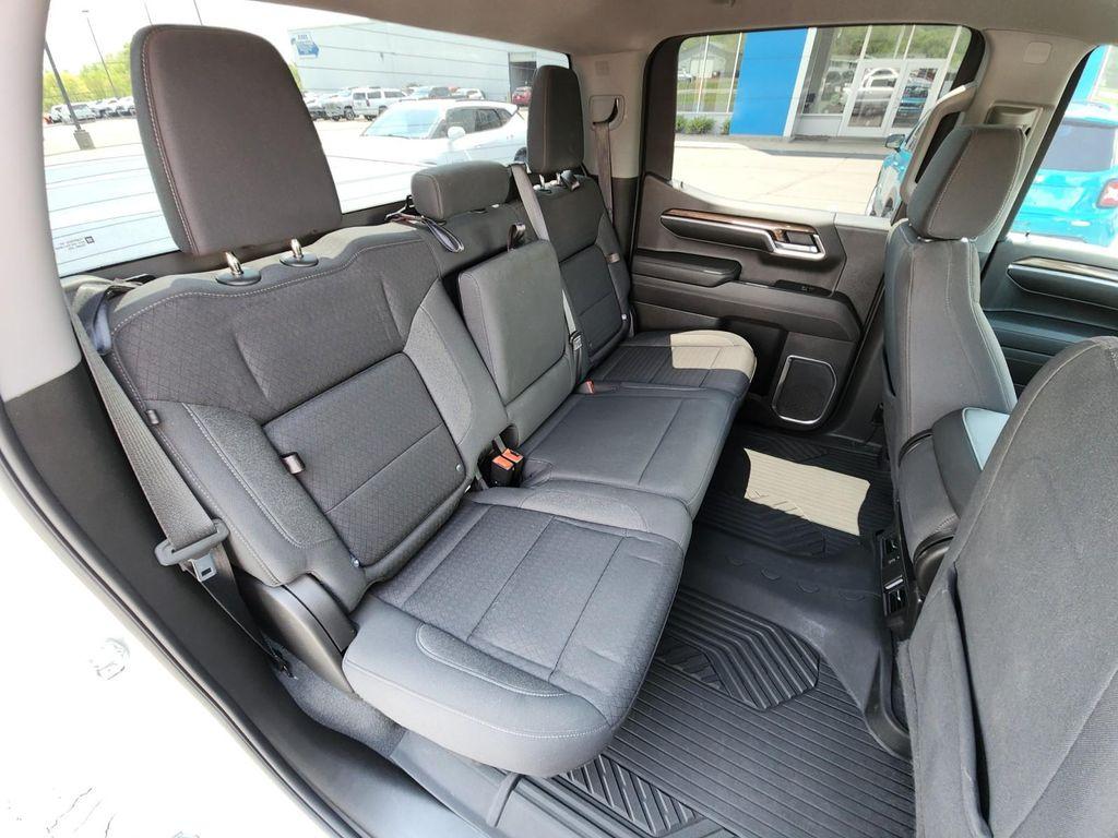 used 2022 Chevrolet Silverado 1500 car, priced at $41,975