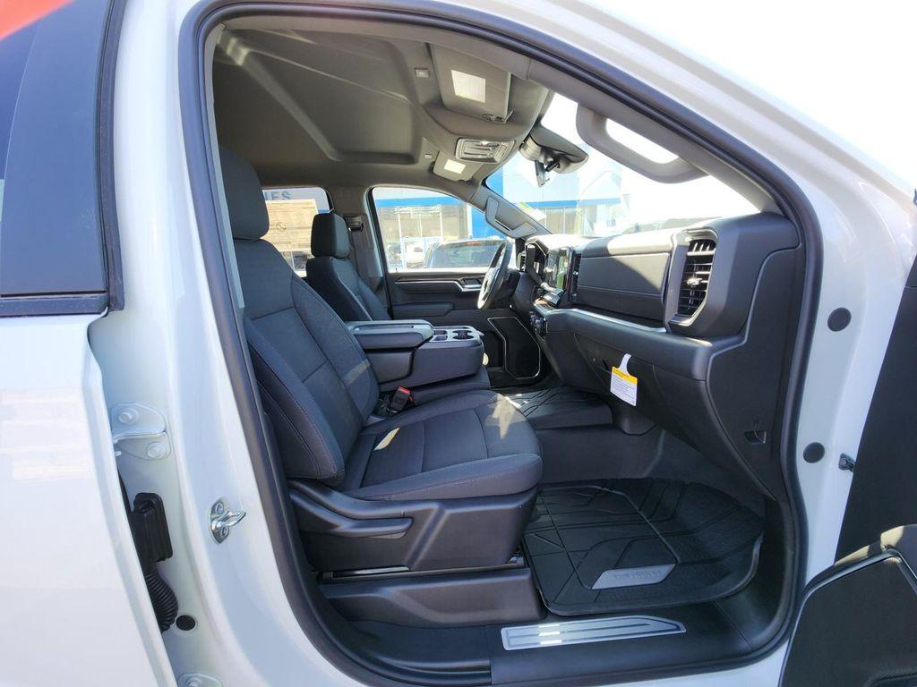 new 2025 Chevrolet Silverado 1500 car, priced at $51,965