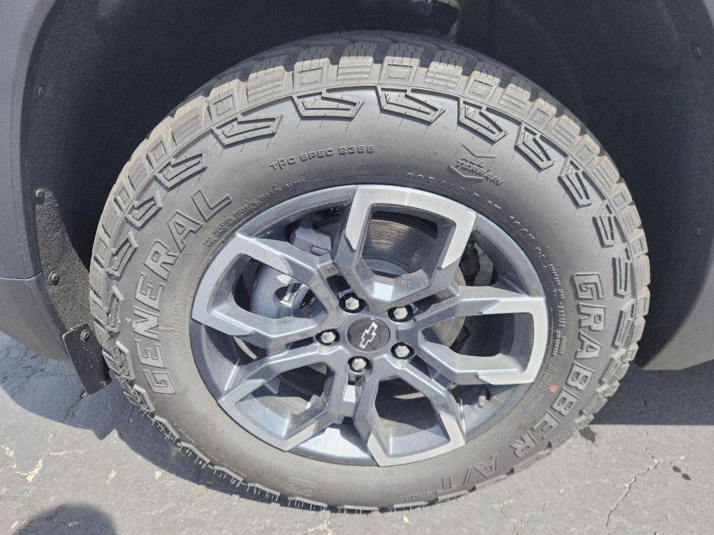 new 2026 Chevrolet Equinox car, priced at $37,493