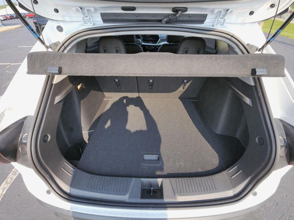 new 2025 Chevrolet Trax car, priced at $24,842