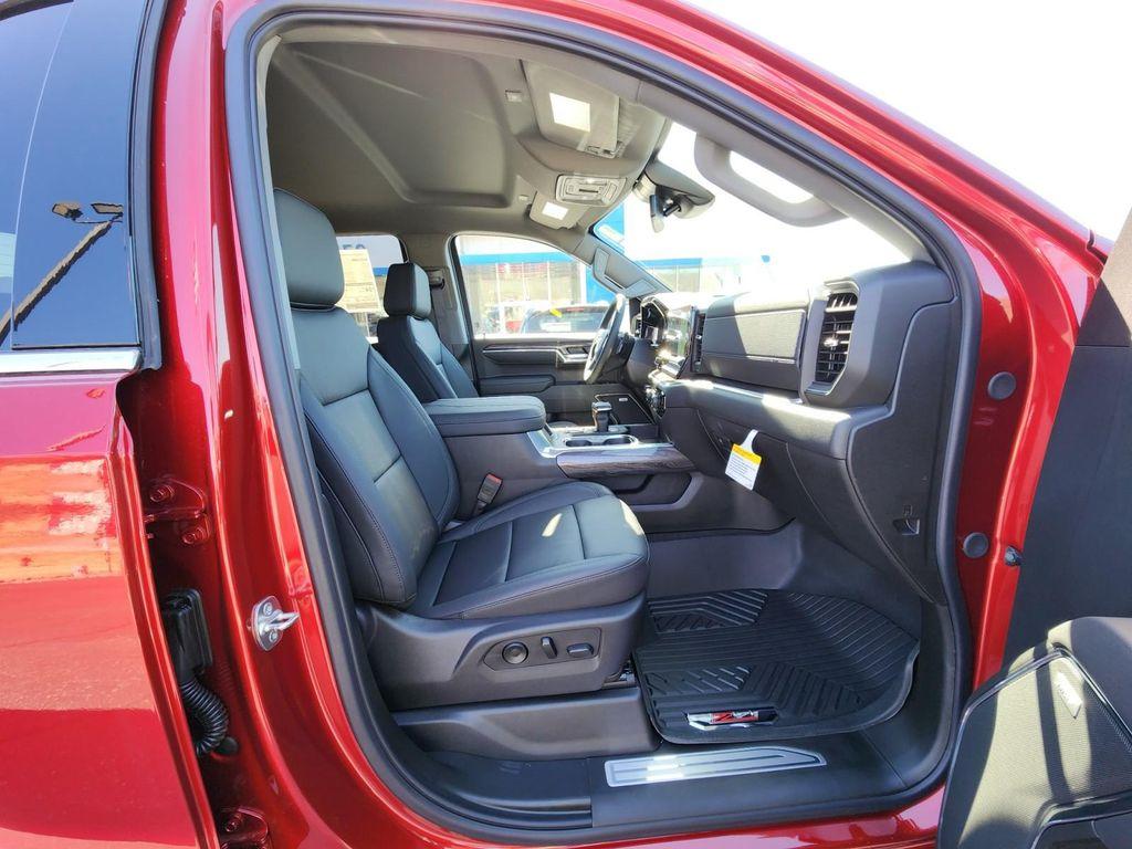 new 2025 Chevrolet Silverado 1500 car, priced at $62,453