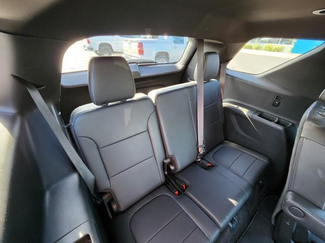 used 2022 Chevrolet Traverse car, priced at $31,487