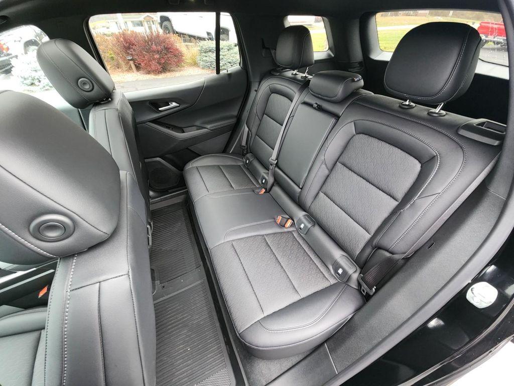 new 2026 Chevrolet Equinox car, priced at $35,379