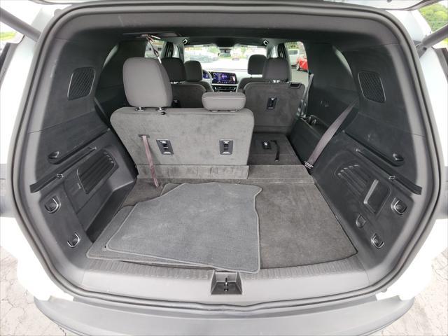 used 2024 Chevrolet Traverse car, priced at $39,975