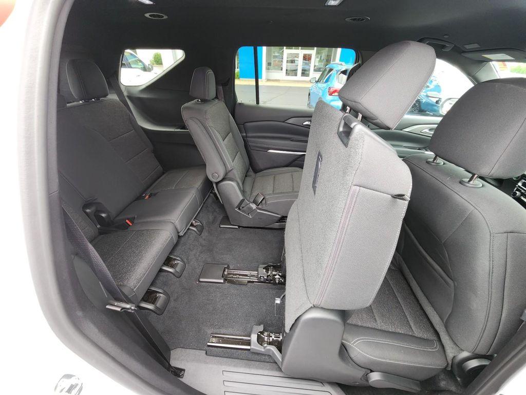 used 2024 Chevrolet Traverse car, priced at $38,975